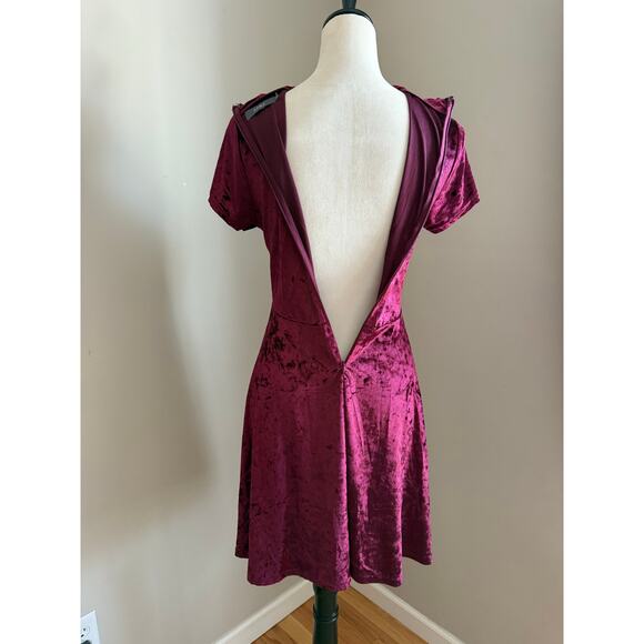 Temt Collection Burgundy Crushed Velvet Wrap Dress Size M Whimsygoth Fairycore - Picture 5 of 8
